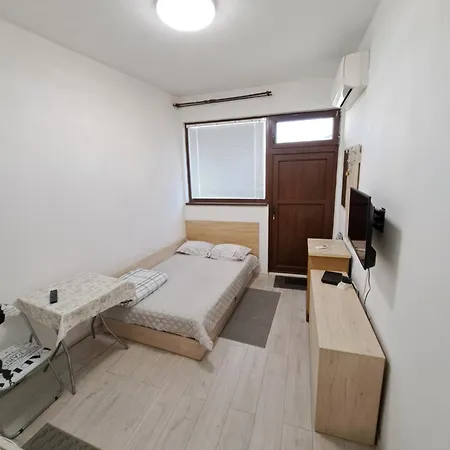 Relax Апартаменты *